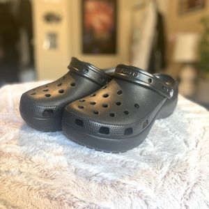Platform Crocs Black Size 8W